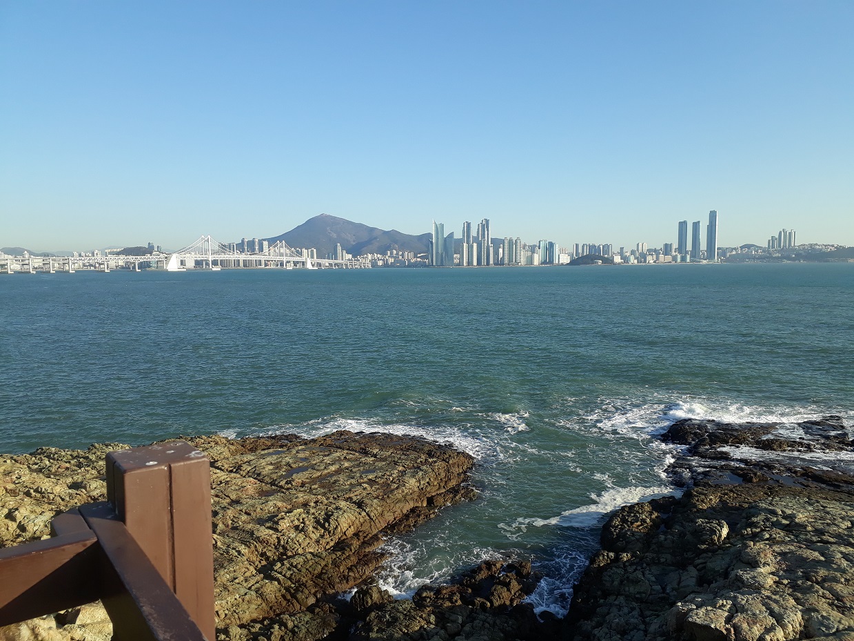 어울마당과 백운포
